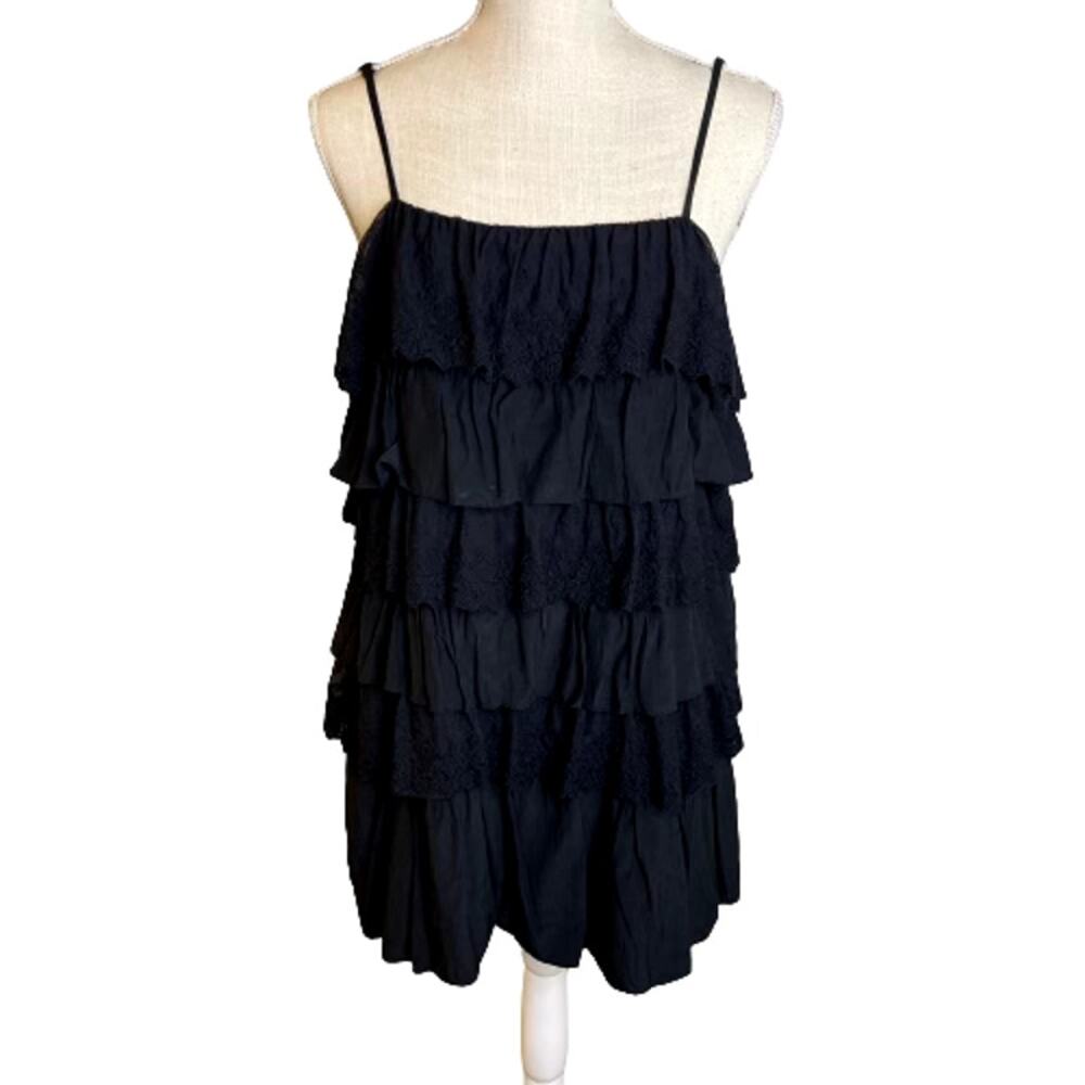 Do & Be Tiered Paloma Layered Black Ruffle Spaghetti Strap Dress, M